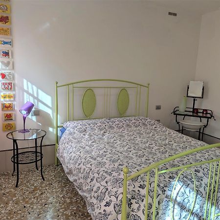 A Casa Di Peplis Apartment Venesia Bagian luar foto
