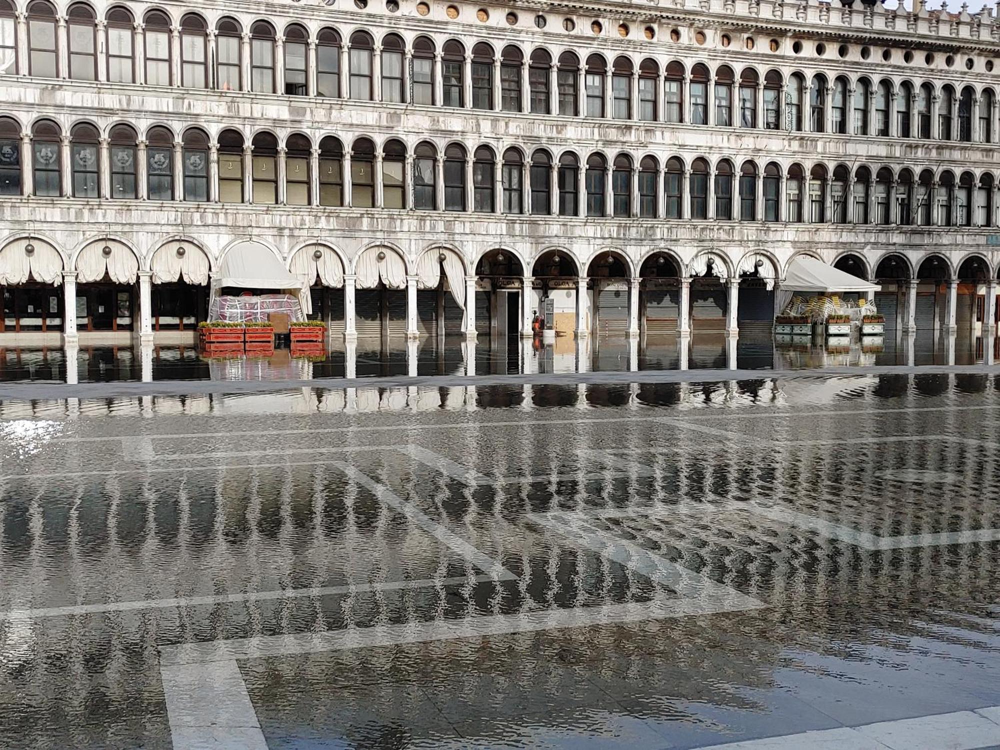 A Casa Di Peplis Apartment Venesia Bagian luar foto